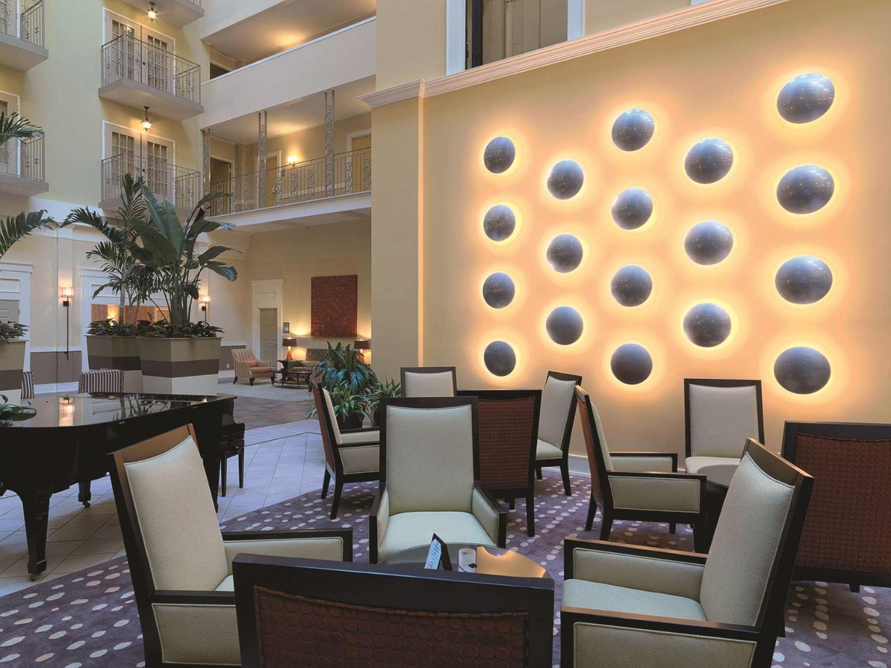 Doubletree Suites By Hilton At The Battery Atlanta Смирна Екстериор снимка