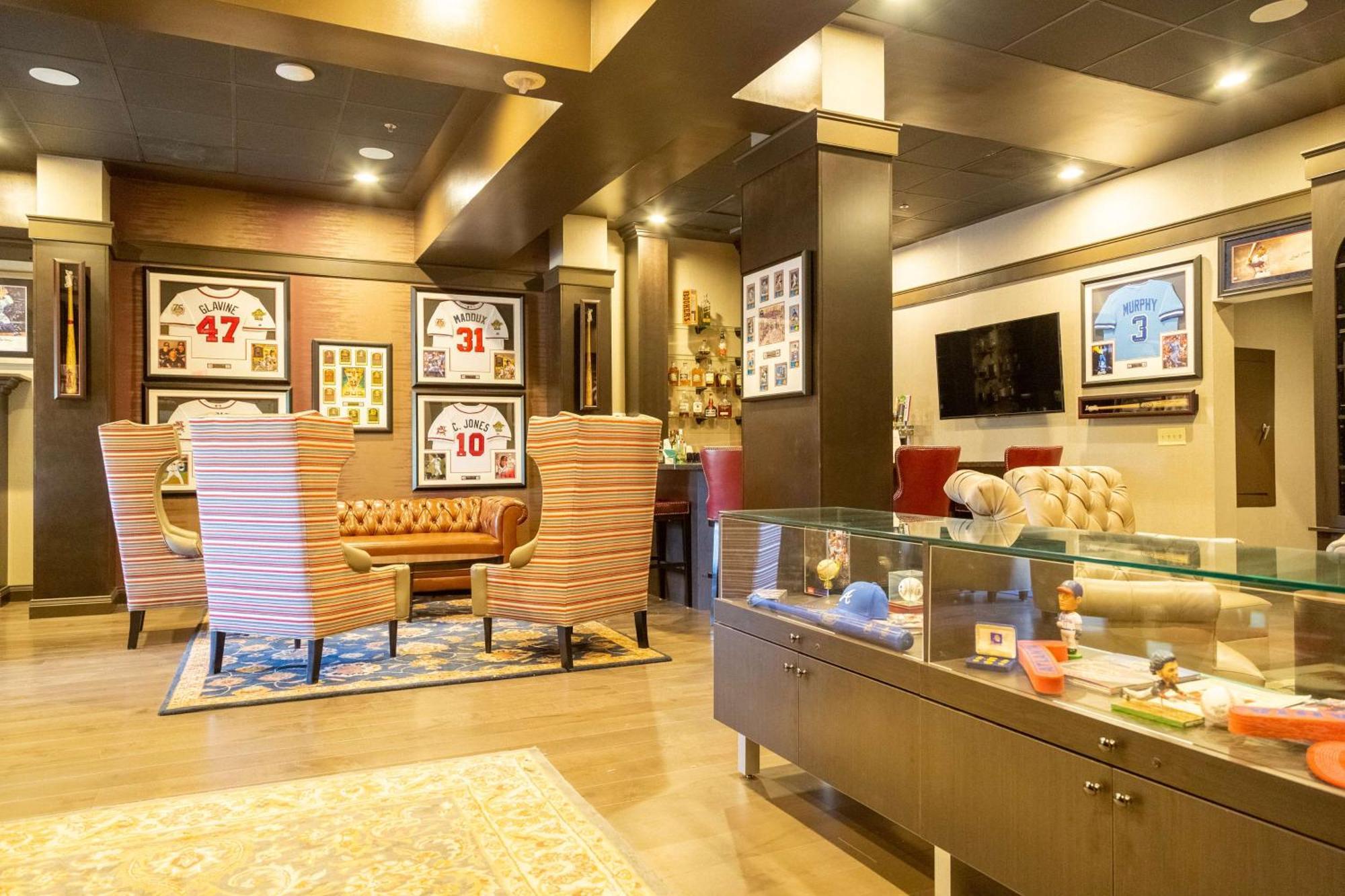 Doubletree Suites By Hilton At The Battery Atlanta Смирна Екстериор снимка